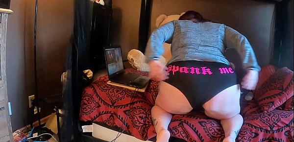 trendsSexy BBW Twerk Practice